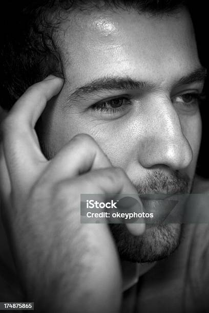 Retrato De Un Hombre De Los Balcanes Y Kosovo Foto de stock y más banco de imágenes de 25-29 años - 25-29 años, Adulto, Adulto joven