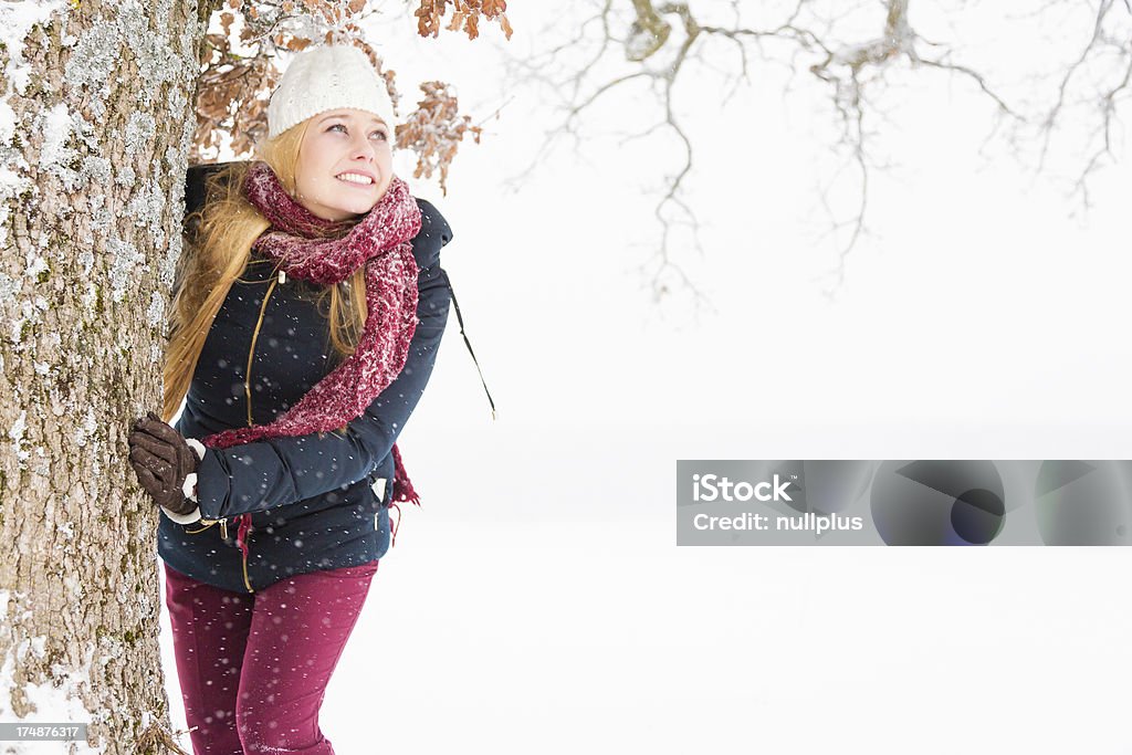 Jovem mulher desfrutar de Inverno - Royalty-free 20-29 Anos Foto de stock