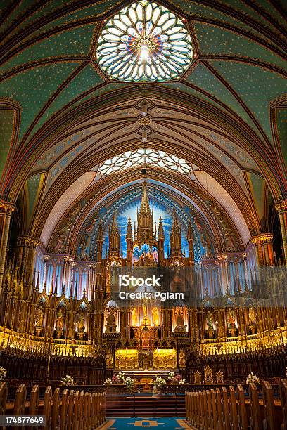 Foto de Basílica De Notre Dame e mais fotos de stock de Altar - Altar, Arco - Característica arquitetônica, Arquitetura