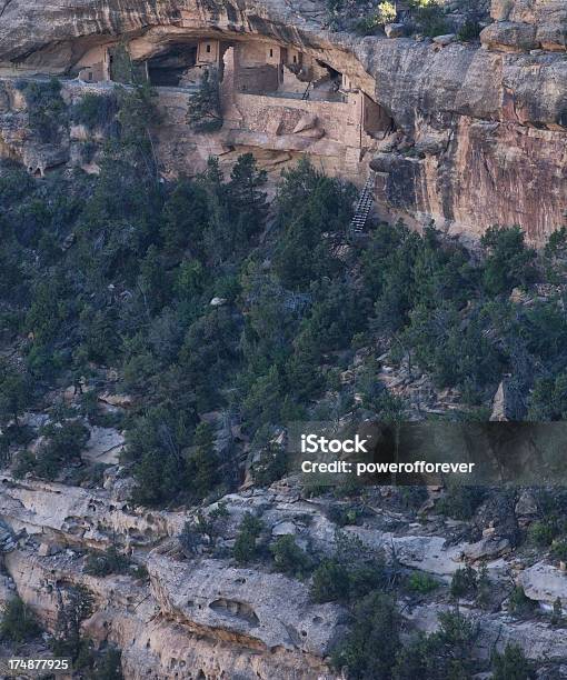 Varanda Casa Ruínasparque Nacional De Mesa Verde Colorado - Fotografias de stock e mais imagens de Acabado