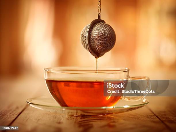 Herbata Z Hibiskusa - zdjęcia stockowe i więcej obrazów Zaparzacz do herbaty - Zaparzacz do herbaty, Aranżacja, Bez ludzi