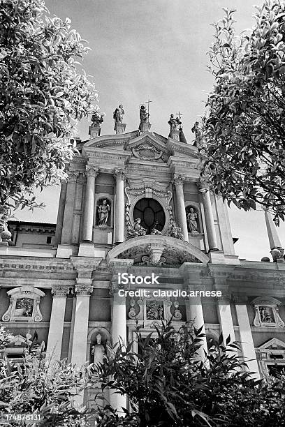 Foto de Igreja Preto E Branco e mais fotos de stock de Arquitetura - Arquitetura, Catedral, Dia