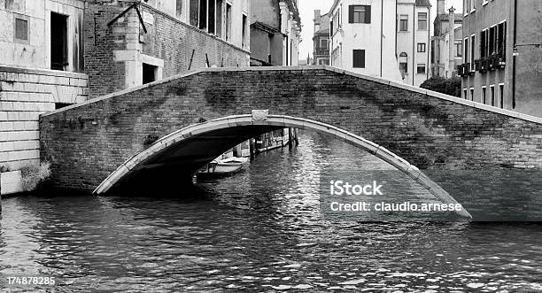 Venecia Blanco Y Negro Foto de stock y más banco de imágenes de Agua - Agua, Arco - Característica arquitectónica, Arquitectura