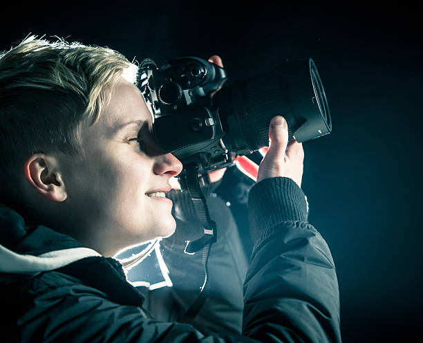 istock Girl photographer 174878536