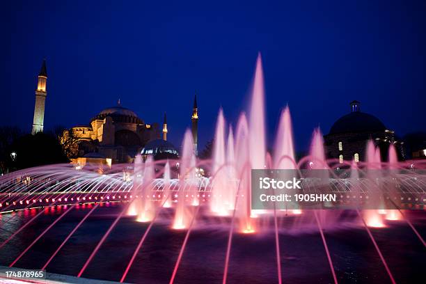 Aya Sofya Foto de stock y más banco de imágenes de Anatolia - Anatolia, Anochecer, Arquitectura