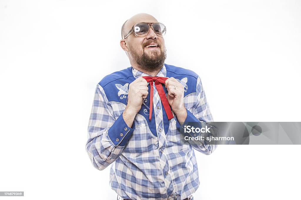 Homme patriotique à nouer un noeud papillon rouge - Photo de Adulte libre de droits