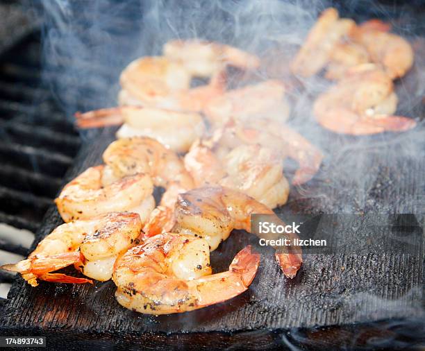 Barbecue Gamberi - Fotografie stock e altre immagini di Alimento affumicato - Alimento affumicato, Pecan, Ambientazione esterna