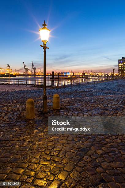 Portu Hamburg Na Lodzie Fischmarkt Altona - zdjęcia stockowe i więcej obrazów Fischmarkt - Hamburg - Fischmarkt - Hamburg, Altona, Balustrada - Granica