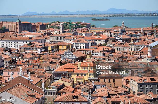 Venecia Foto de stock y más banco de imágenes de Aire libre - Aire libre, Bahía, Casa