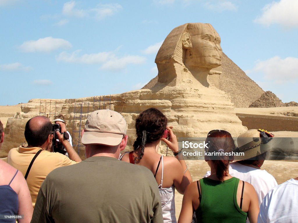 観光客にもスフィンクス - メンフィス - エジプトのロイヤリティフリーストックフォト