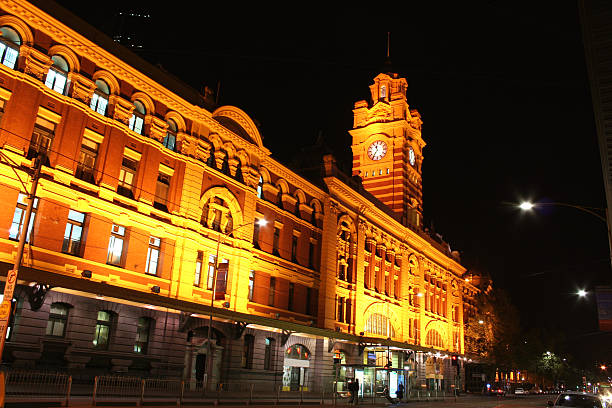 wieża zegarowa w melbourne city - melbourne australia clock tower clock zdjęcia i obrazy z banku zdjęć