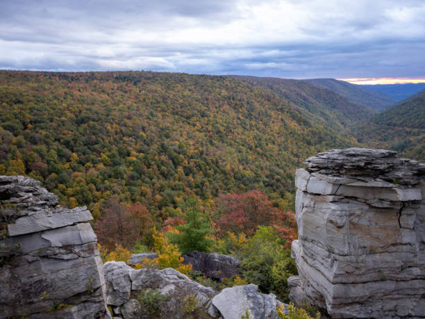 istock Autumn's Embrace Over Lindy Point Vista 1748969182