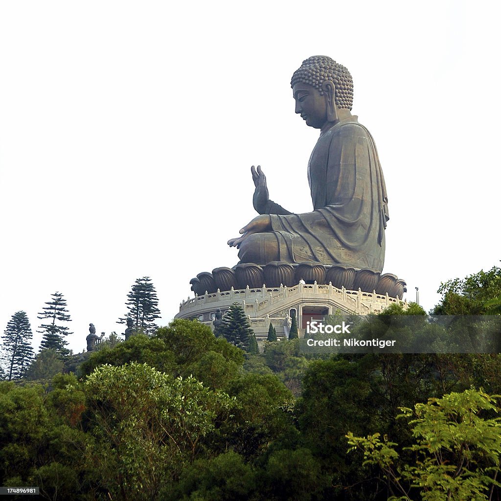 Estátua gigante de Buda - Foto de stock de Alto - Descrição Geral royalty-free