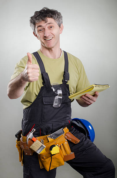 contratista de obras - maintenance engineer home improvement men manual worker fotografías e imágenes de stock