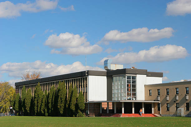 istock High School building in Saguenay 174897768