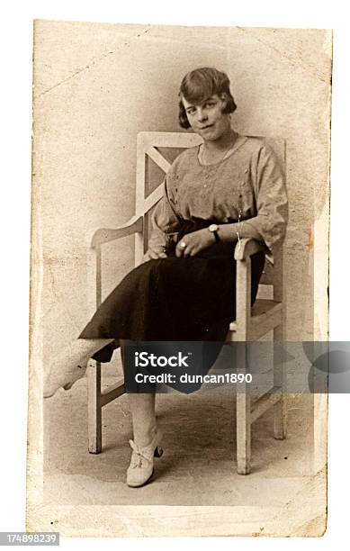 Chica De 1920 Foto de stock y más banco de imágenes de Abuela - Abuela, Retro, 1920-1929