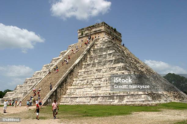 México Maia Templo Chichen Itzá - Fotografias de stock e mais imagens de Amor - Amor, América Latina, Arcaico