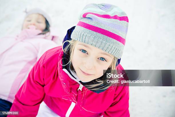 Foto de Grande Dia De Inverno e mais fotos de stock de 4-5 Anos - 4-5 Anos, 6-7 Anos, Adolescente