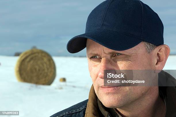 Winter Farmer Stockfoto und mehr Bilder von Bauernberuf - Bauernberuf, Schnee, Winter