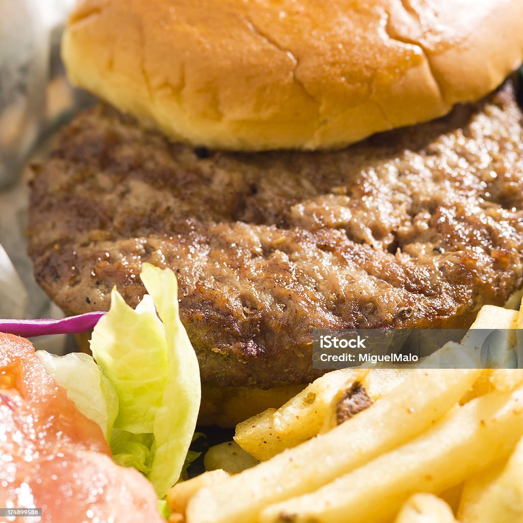 hamburger - Foto stock royalty-free di Ambientazione interna
