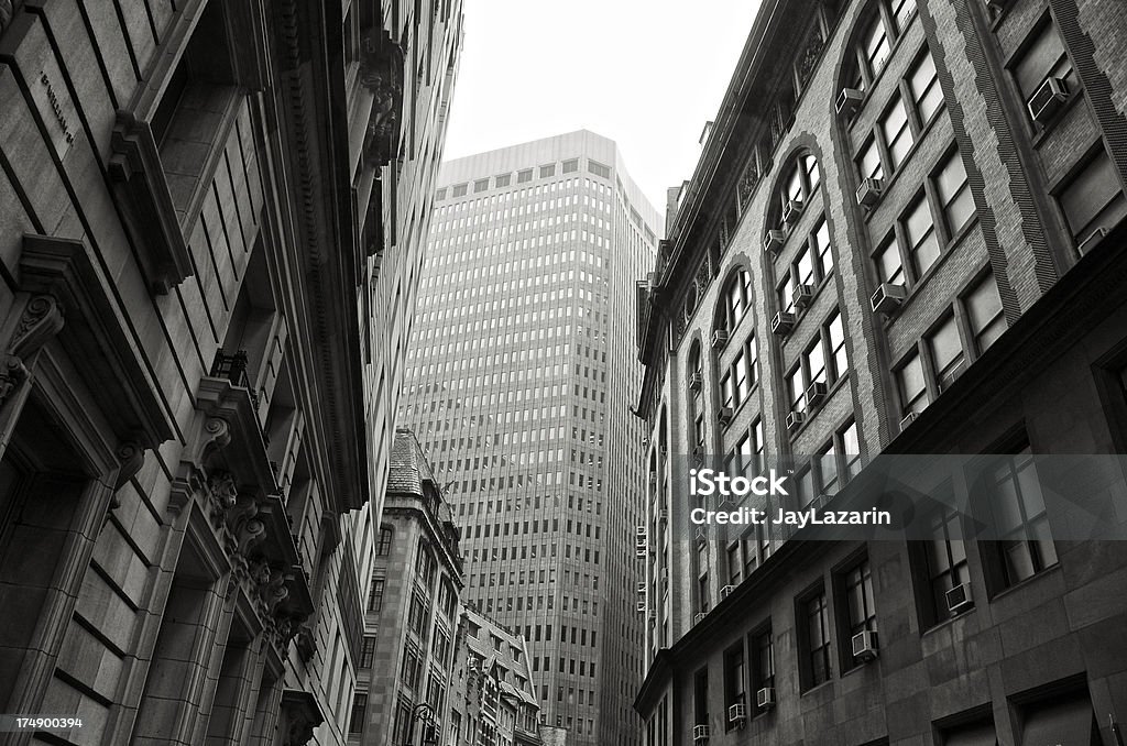 Lower Manhattan Finanzviertel der Stadt & Nebel, New York City - Lizenzfrei Gebäudefront Stock-Foto