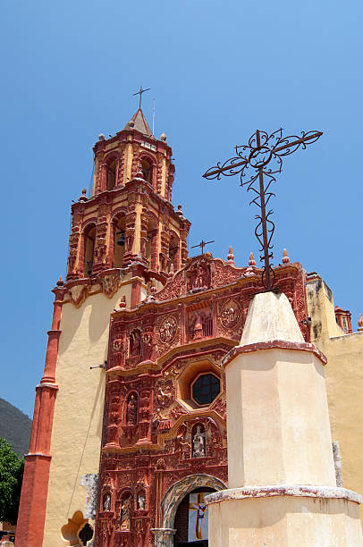 istock Mexican baroque church 174902003