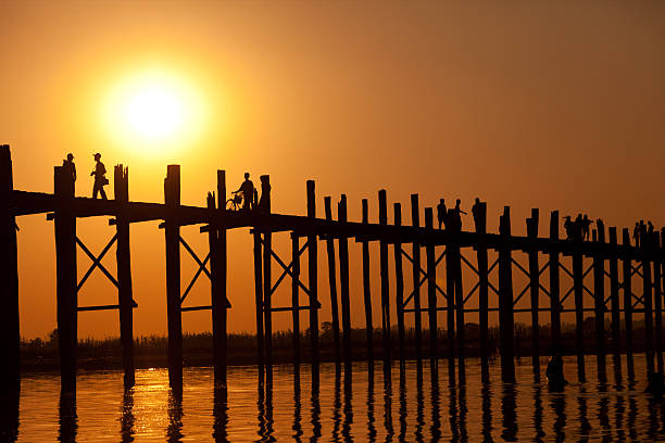 istock U Bein Bridge, Mandalay, Myanmar 174902408