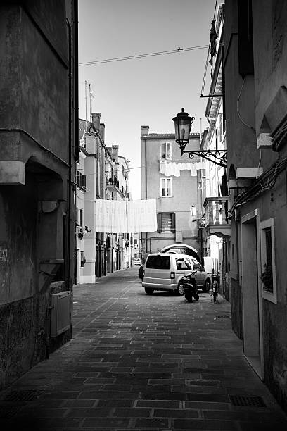 istock Typical italian backstreet 174902860