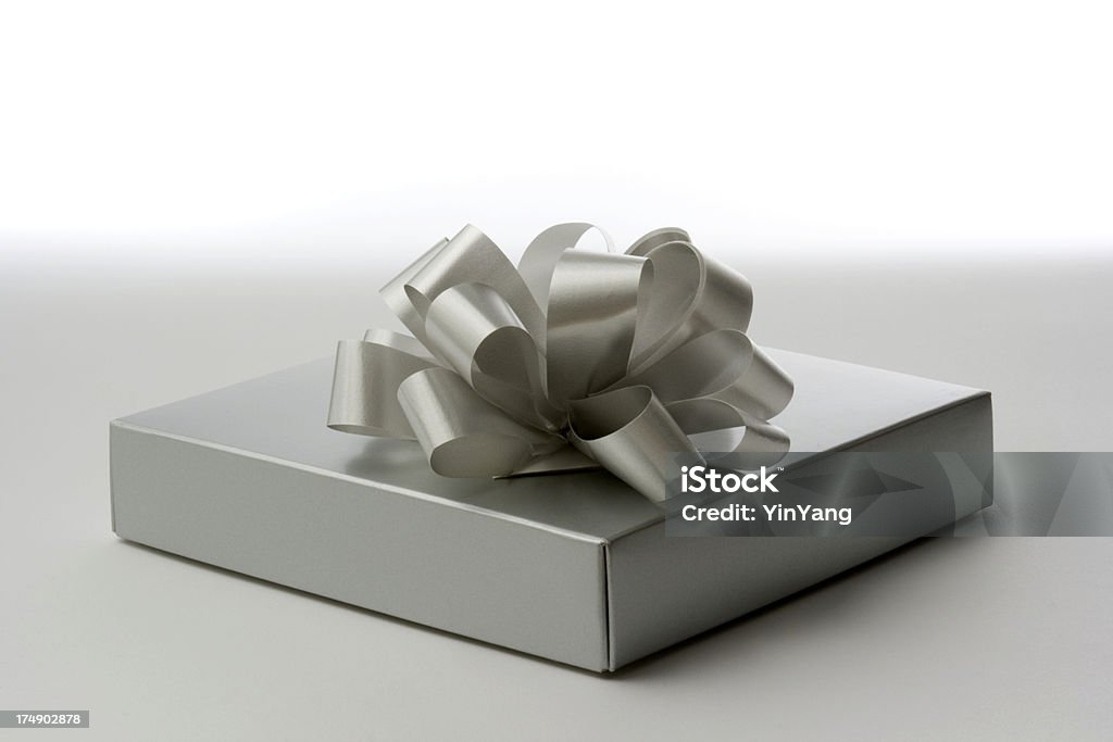 Piccolo & costosi regalo argento - Foto stock royalty-free di Anniversario