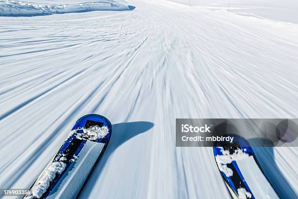 고산대 활강 스키 화창한 날 건강한 생활방식에 대한 스톡 사진 및 기타 이미지 - 건강한 생활방식, 겨울, 겨울 스포츠