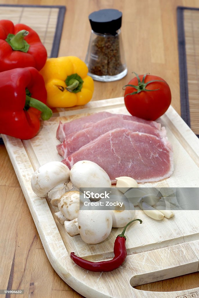 Carne fresca - Foto stock royalty-free di A forma di blocco