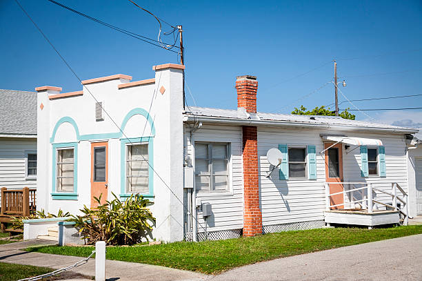 istock Funky Mobile Home with Art Deco Facade 174904883