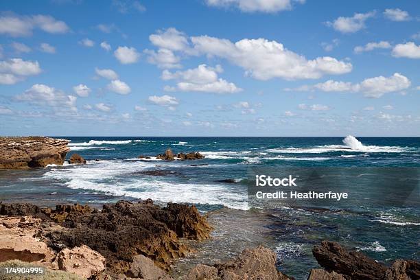 Costa Frastagliata Di Victoria - Fotografie stock e altre immagini di Ambientazione esterna - Ambientazione esterna, Australia, Bellezza naturale