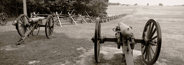 istock Gettysburg Civil War Cannons. 174905044