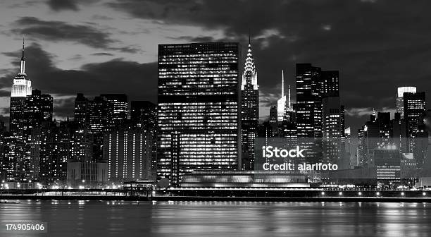 Manhattan Czarnobiałe - zdjęcia stockowe i więcej obrazów Architektura - Architektura, Bez ludzi, Biuro