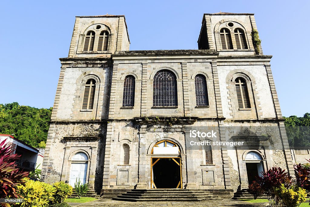 Catedral de Saint Pierre, na Martinica - Foto de stock de St Pierre royalty-free
