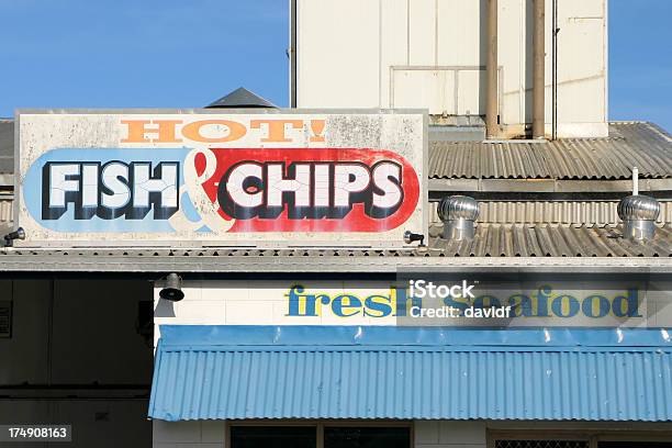 Fish And Chips - Fotografie stock e altre immagini di Fish and chips - Ristorante - Fish and chips - Ristorante, Composizione orizzontale, Fotografia - Immagine