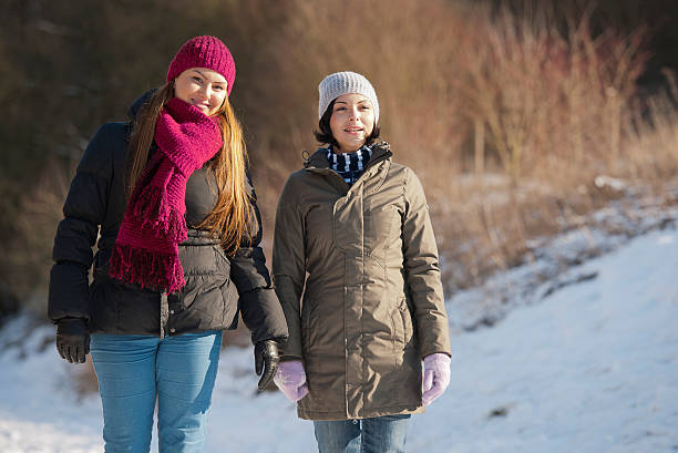 istock Two women in the snow 174908594