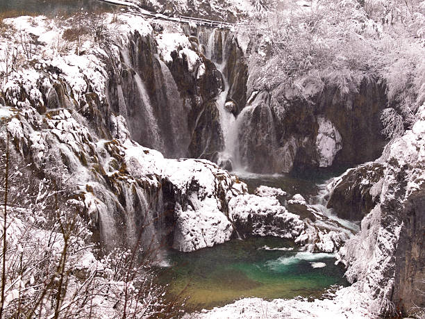 plitcice - plitvice lakes national park croatia winter sparse 뉴스 사진 이미지