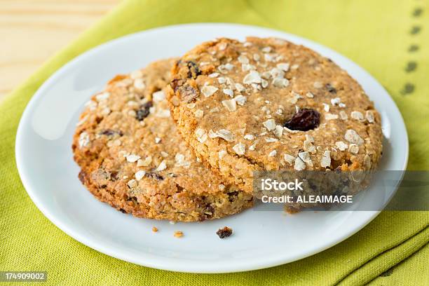 Photo libre de droit de Biscuits À Lavoine banque d'images et plus d'images libres de droit de Cookie aux raisins secs - Cookie aux raisins secs, Oatmeal, Aliment