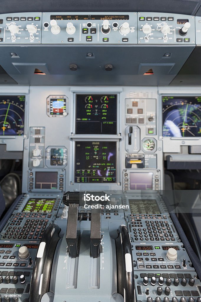 Detalhes de uma Cabine de Piloto de Avião - Royalty-free 35-39 Anos Foto de stock