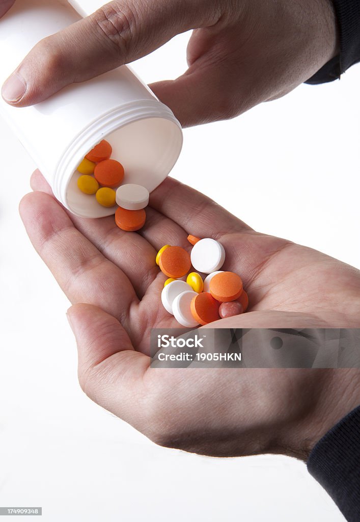 약을 핸드 - 로열티 프리 건강관리와 의술 스톡 사진