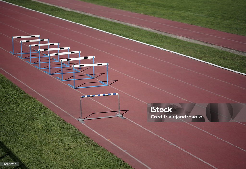 atletismo con obstaculos - Zbiór zdjęć royalty-free (Bieg przez płotki)