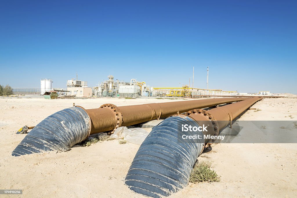 Industria di petrolio Raffineria pipeline - Foto stock royalty-free di Arabia Saudita