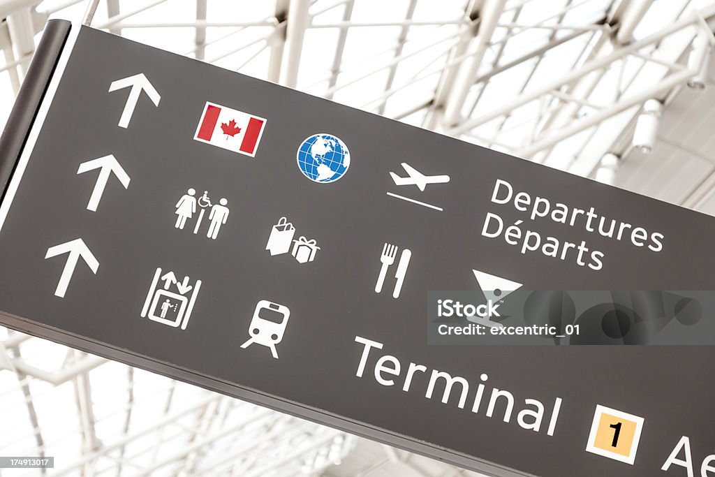 Connecter aerport départs - Photo de Aéroport libre de droits