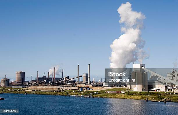 Ijmuiden 北海運河 オランダ - 噴煙のストックフォトや画像を多数ご用意 - 噴煙, 天然ガス, 運河
