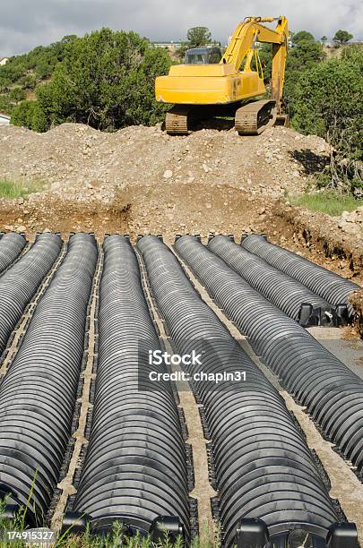 Construir Um Campo Leachséptico - Fotografias de stock e mais imagens de Ordem - Ordem, Substância tóxica, Encosta