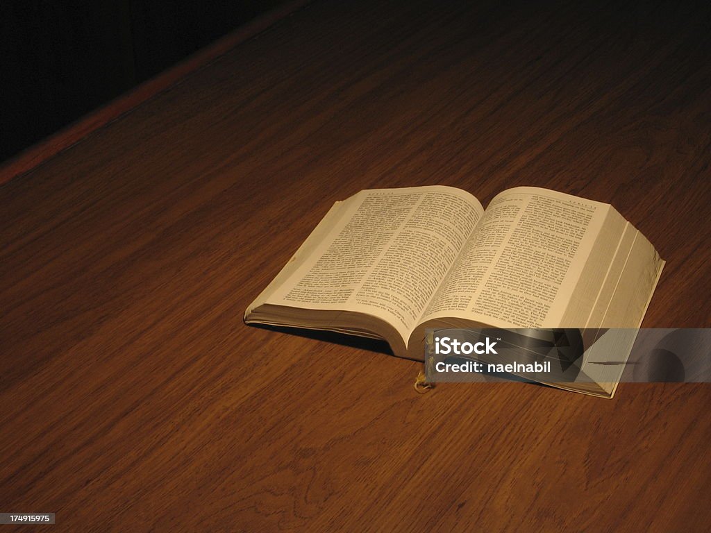 Abierto Biblia - Foto de stock de Abierto libre de derechos