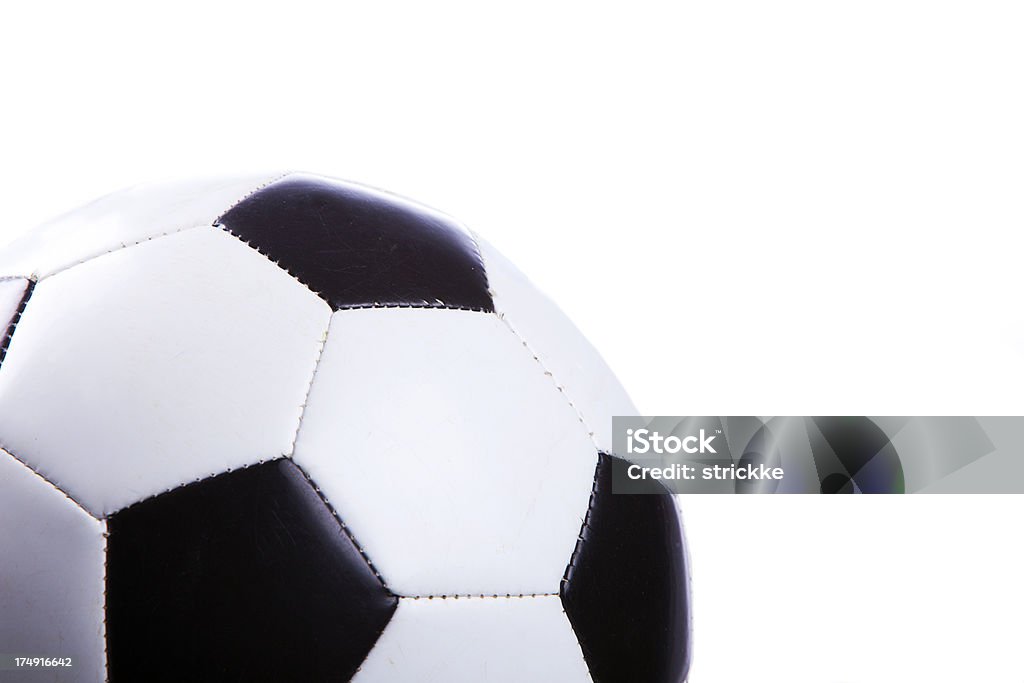 Bola de futebol canto inferior esquerdo - Foto de stock de Atividade Recreativa royalty-free