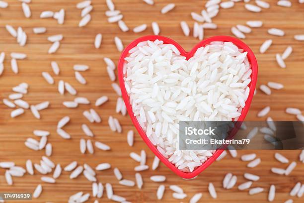 Adoro Arroz Branco - Fotografias de stock e mais imagens de Amontoar - Amontoar, Arroz - Alimento Básico, Arroz Branco